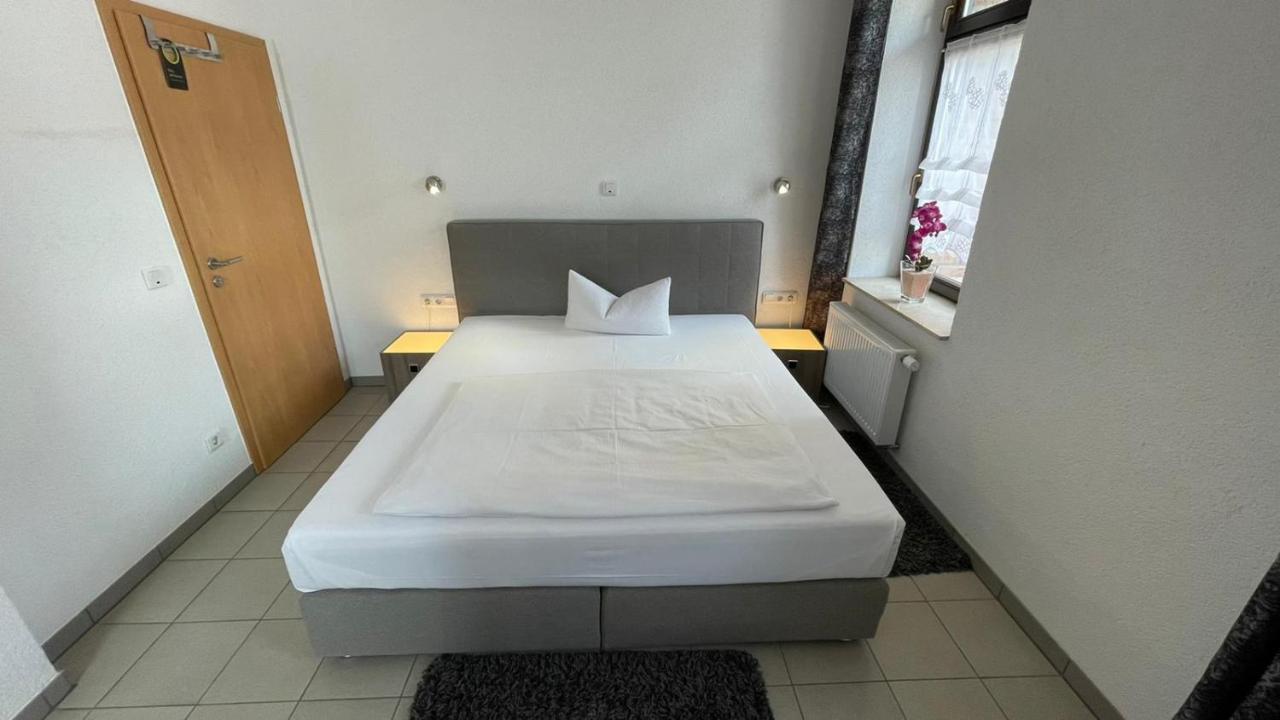 Avenue Das Gaestehaus Chemnitz Ngoại thất bức ảnh