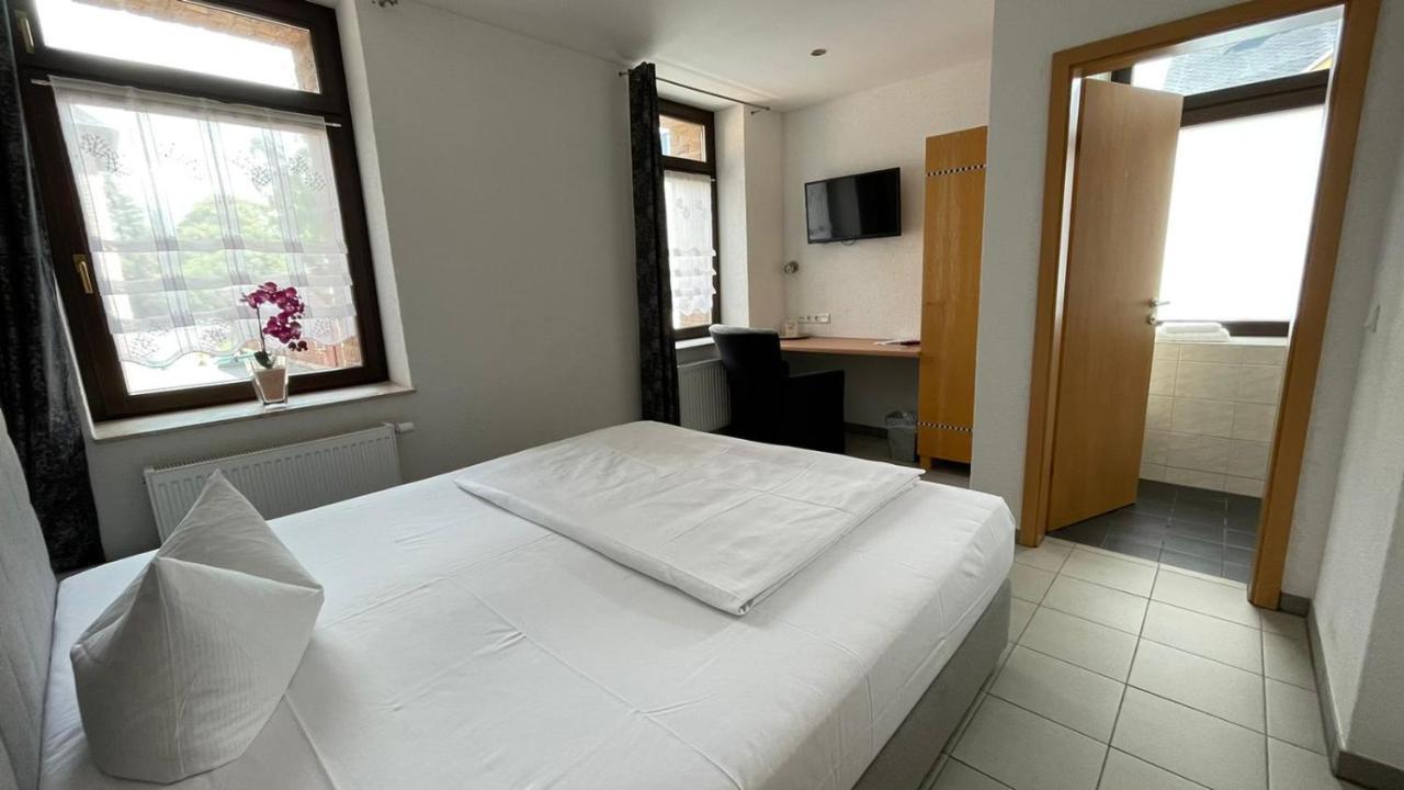 Avenue Das Gaestehaus Chemnitz Ngoại thất bức ảnh