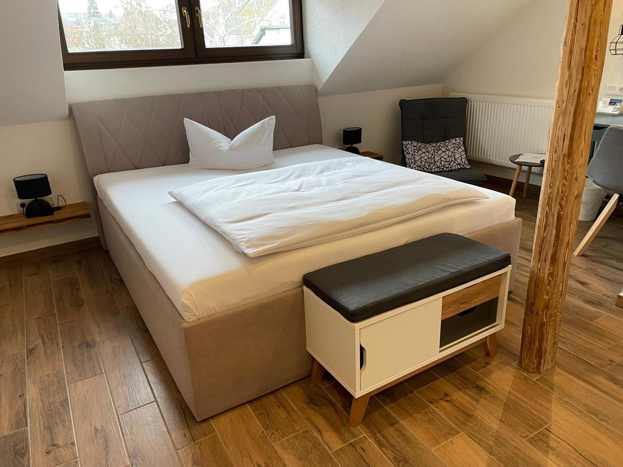 Avenue Das Gaestehaus Chemnitz Ngoại thất bức ảnh