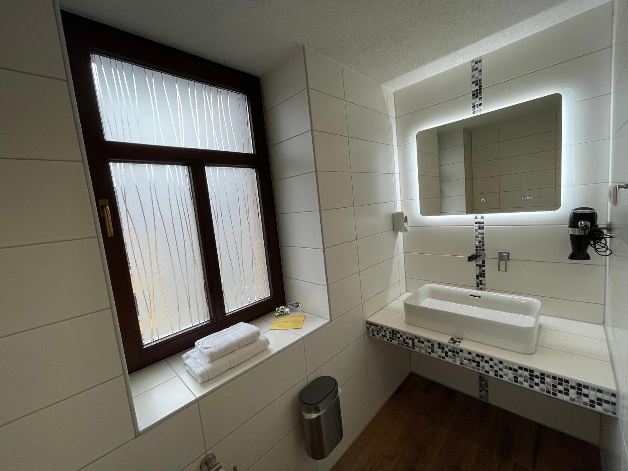 Avenue Das Gaestehaus Chemnitz Ngoại thất bức ảnh