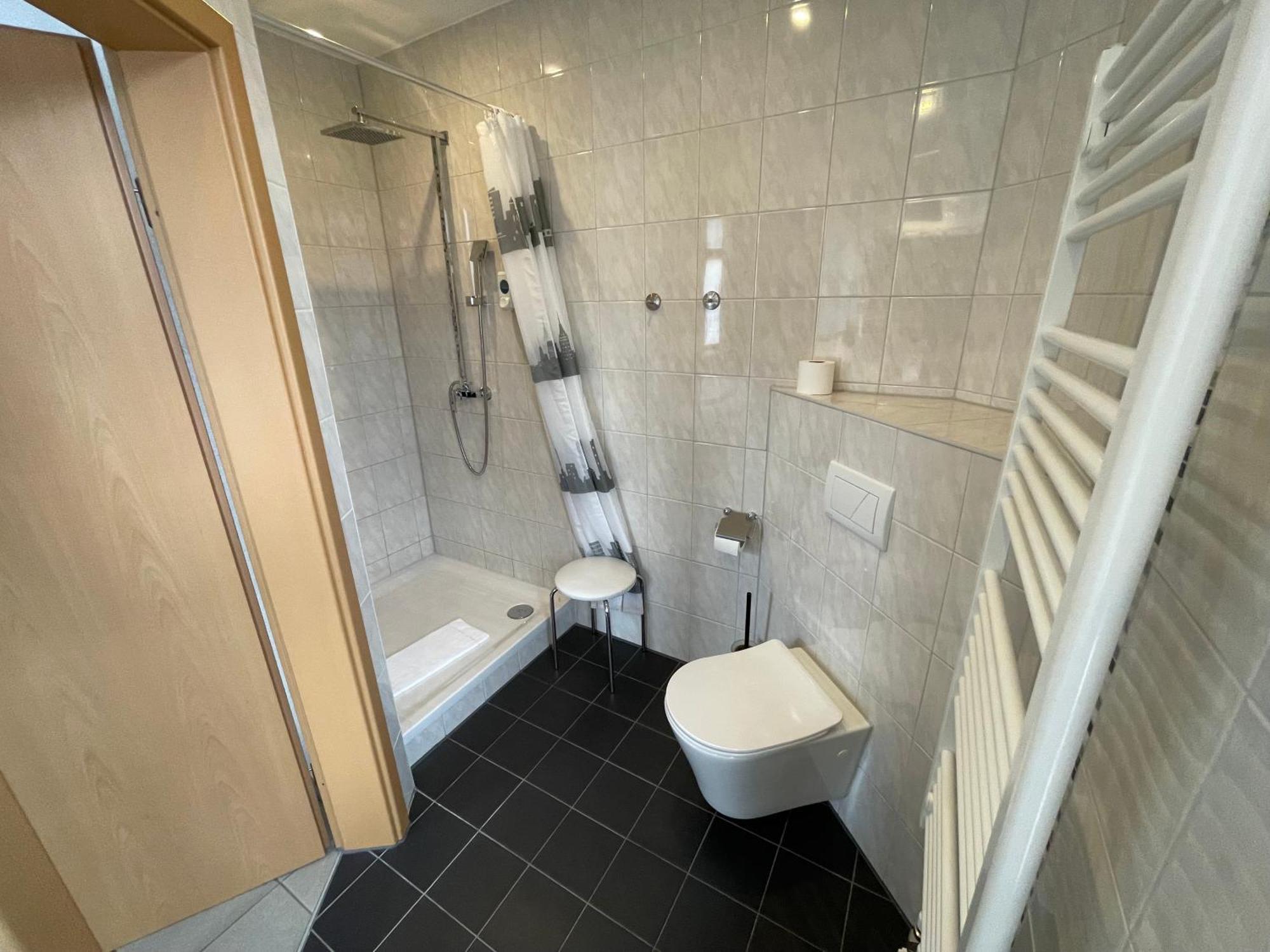 Avenue Das Gaestehaus Chemnitz Ngoại thất bức ảnh